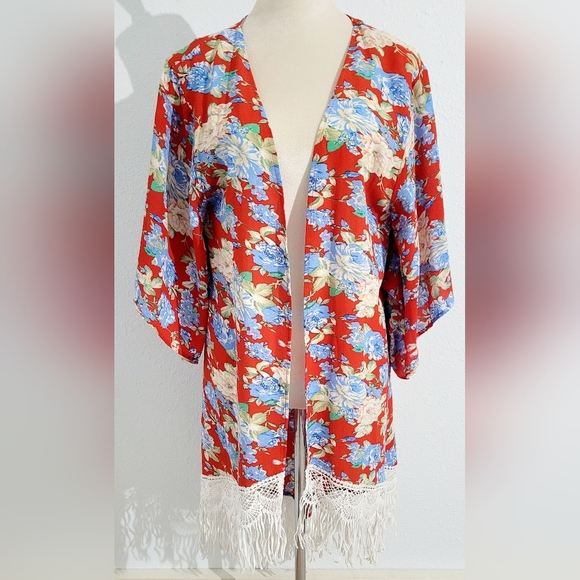 UMGEE Pretty Perfect Floral Bell Sleeve Open Front Kimono Red Fringe Size S/M - Picture 1 of 8